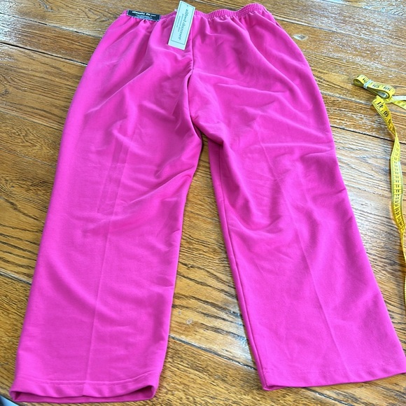 Alfred Dunner Classic Fit pull on pants. New with tags. Pink, size Small. - Picture 6 of 12